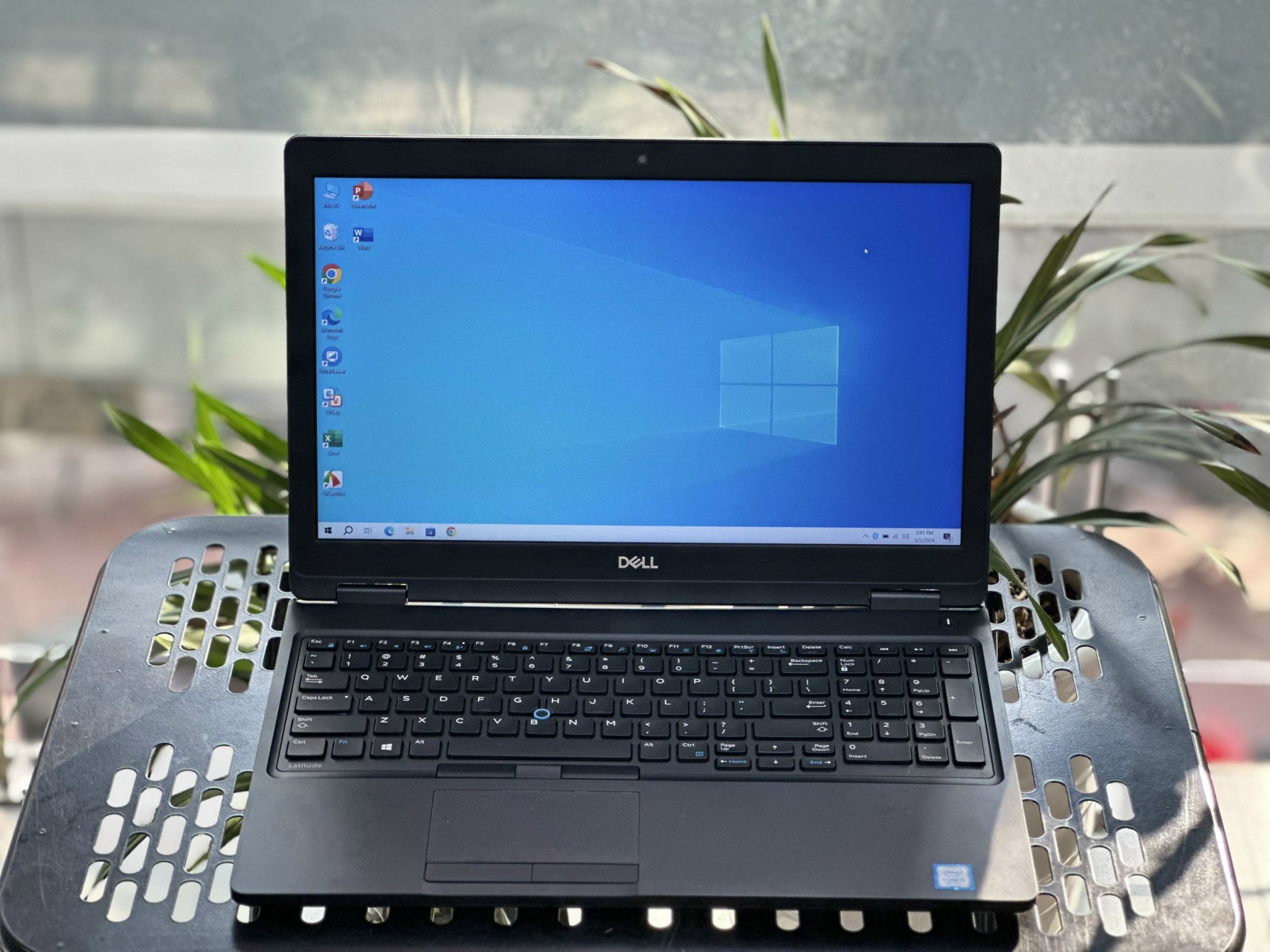 LAPTOP DELL LATITUDE 5580 I5 GEN 7