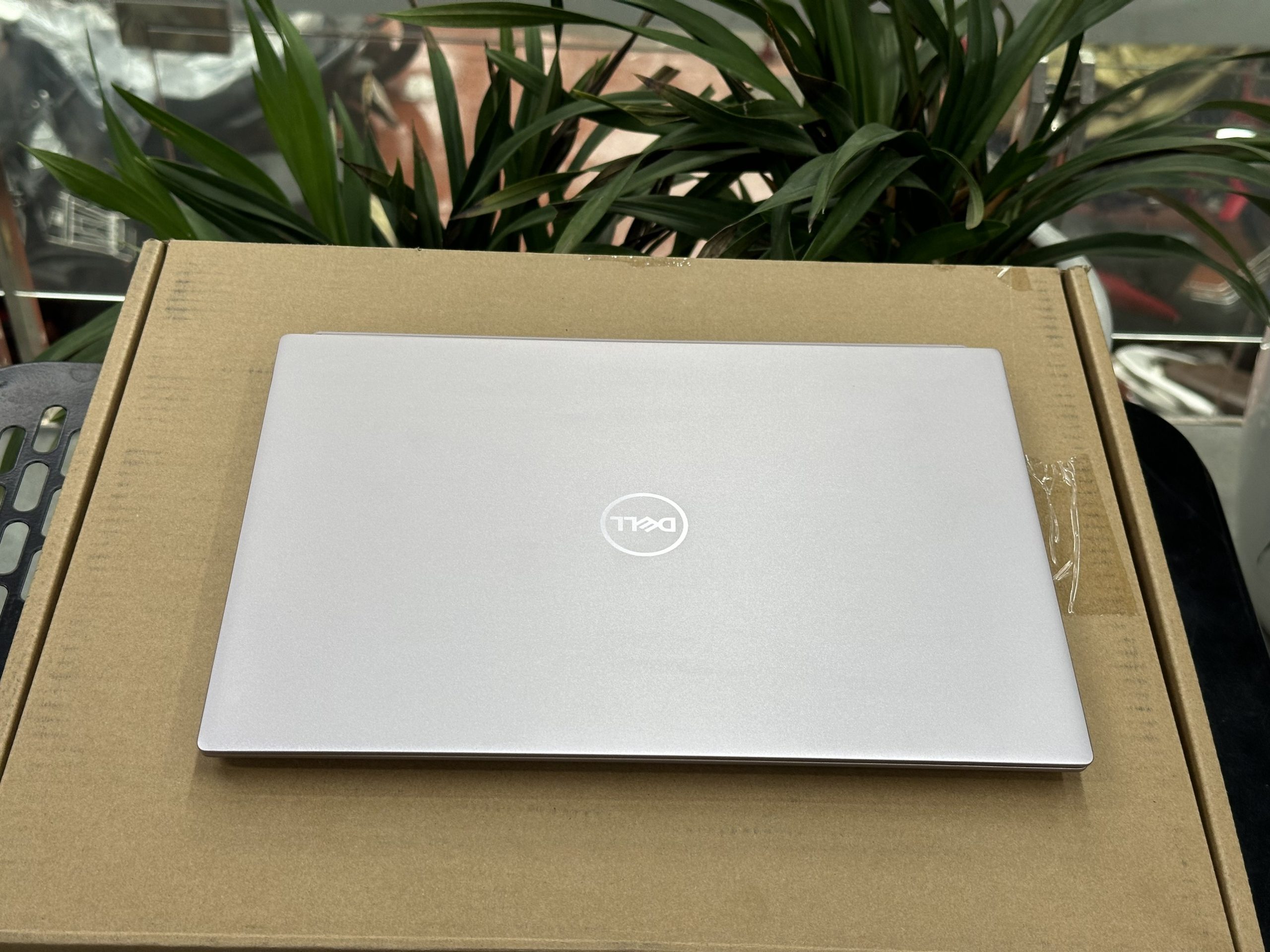 DELL INSPIRON 5320 I7 GEN 12  ( NEW FULL BOX 100% )