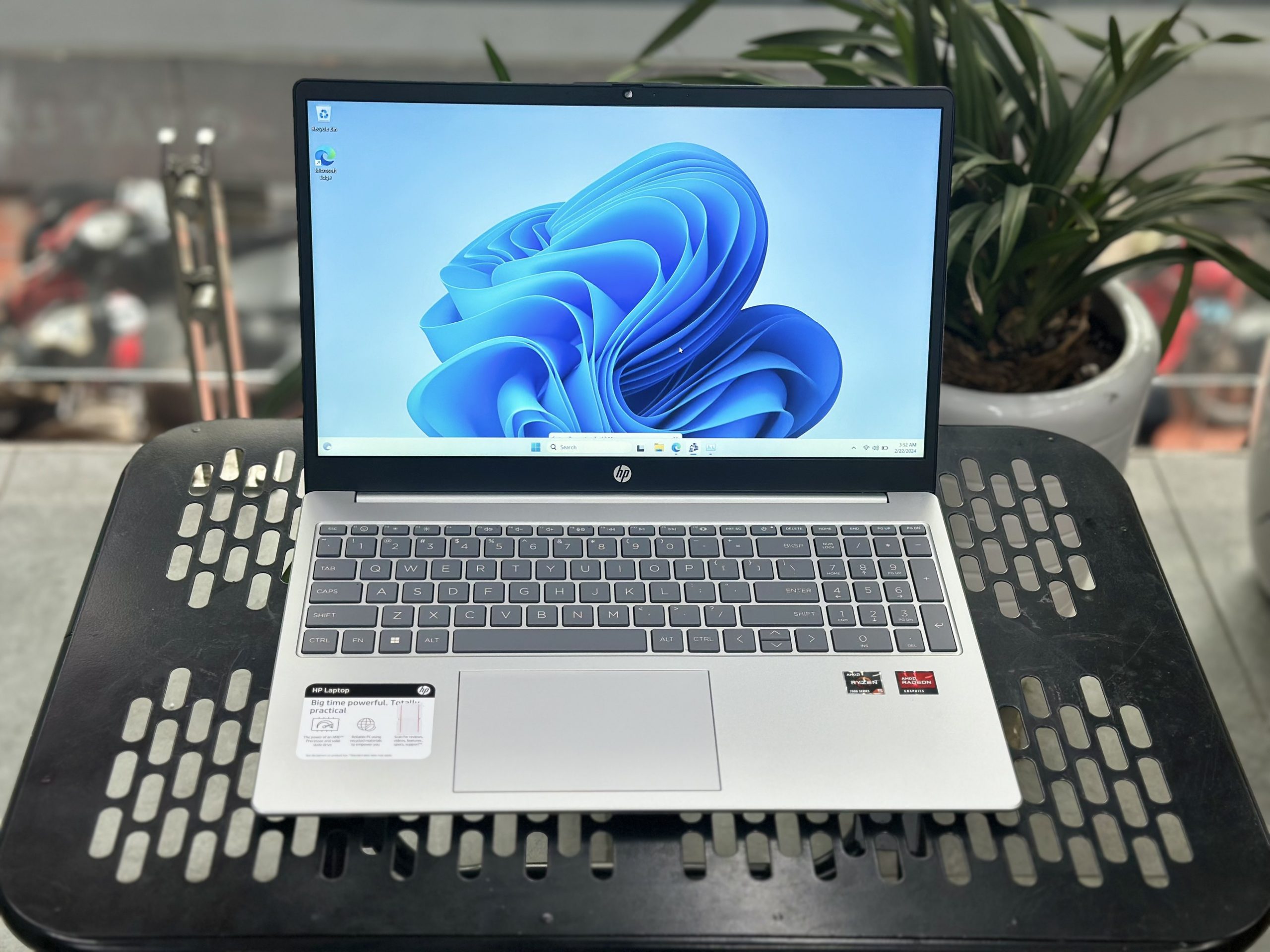 LAPTOP HP 15-FC0093DX ( NEW FULL BOX )