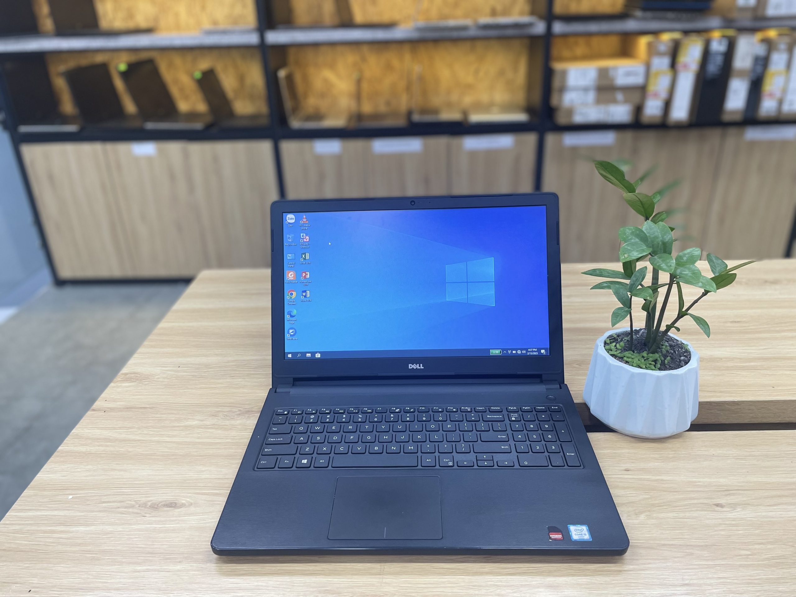 LAPTOP DELL VOSTRO 3559 I5 GEN6 VGA