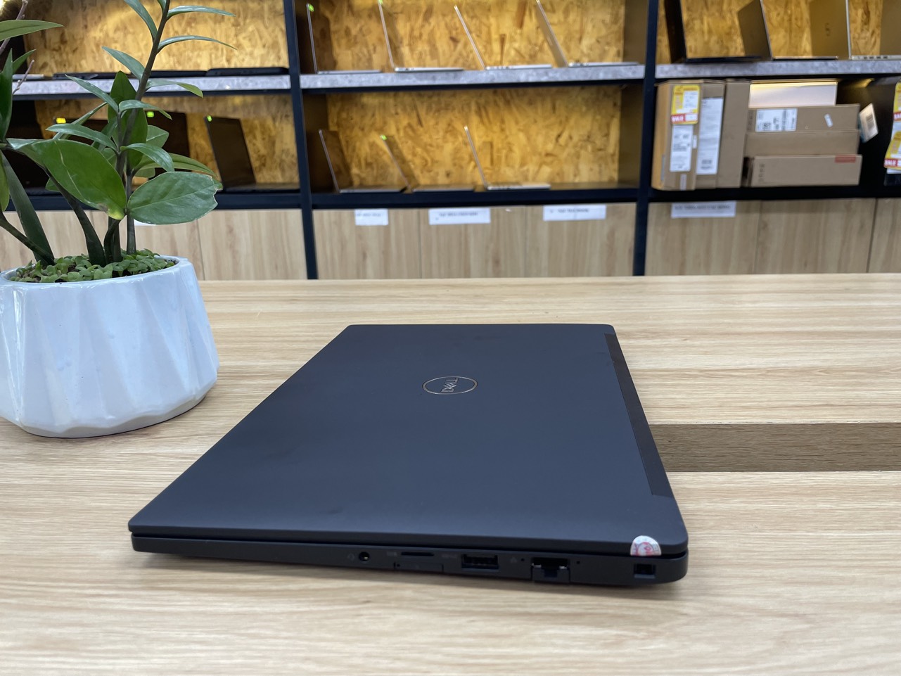 LAPTOP DELL LATITUDE 7390 I5 GEN 8 CẢM ỨNG