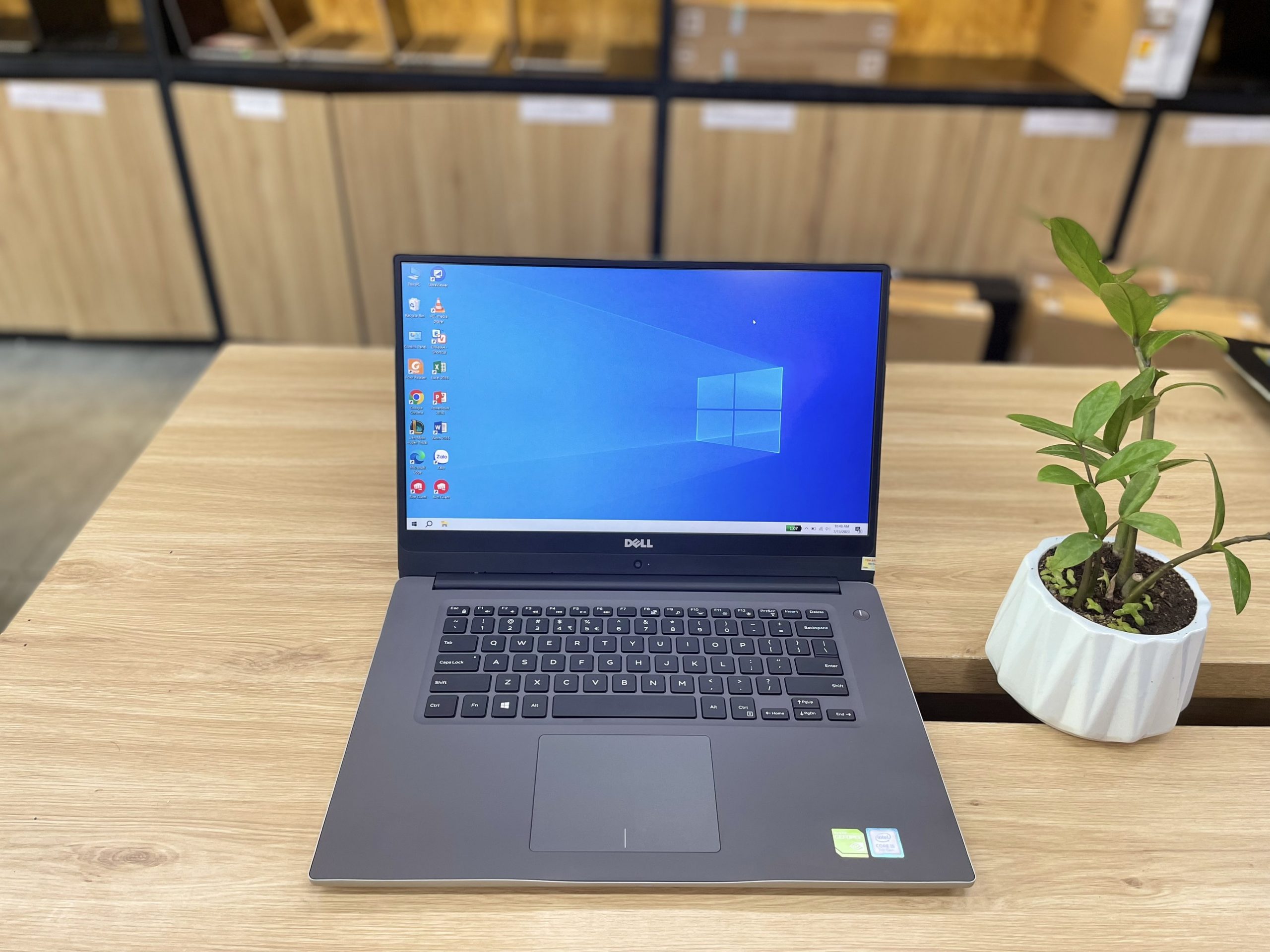 LAPTOP DELL INSPIRON 7560 I5 GEN 7