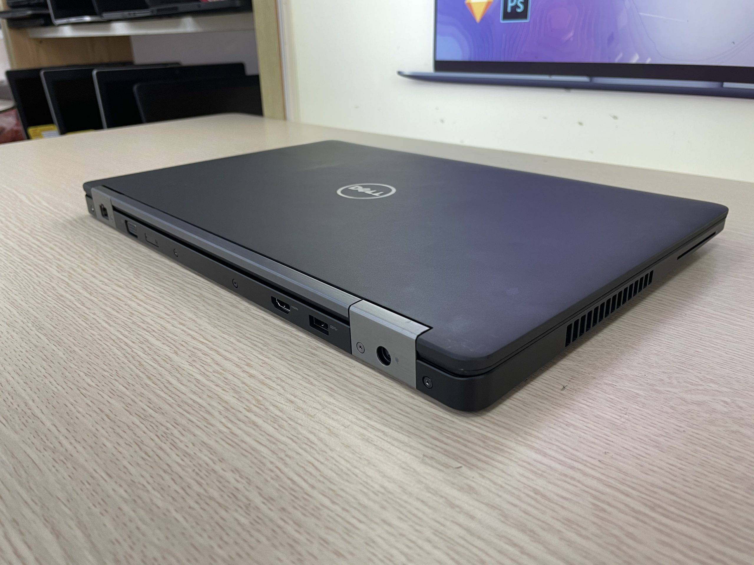 LAPTOP DELL LATITUDE E5570 I7