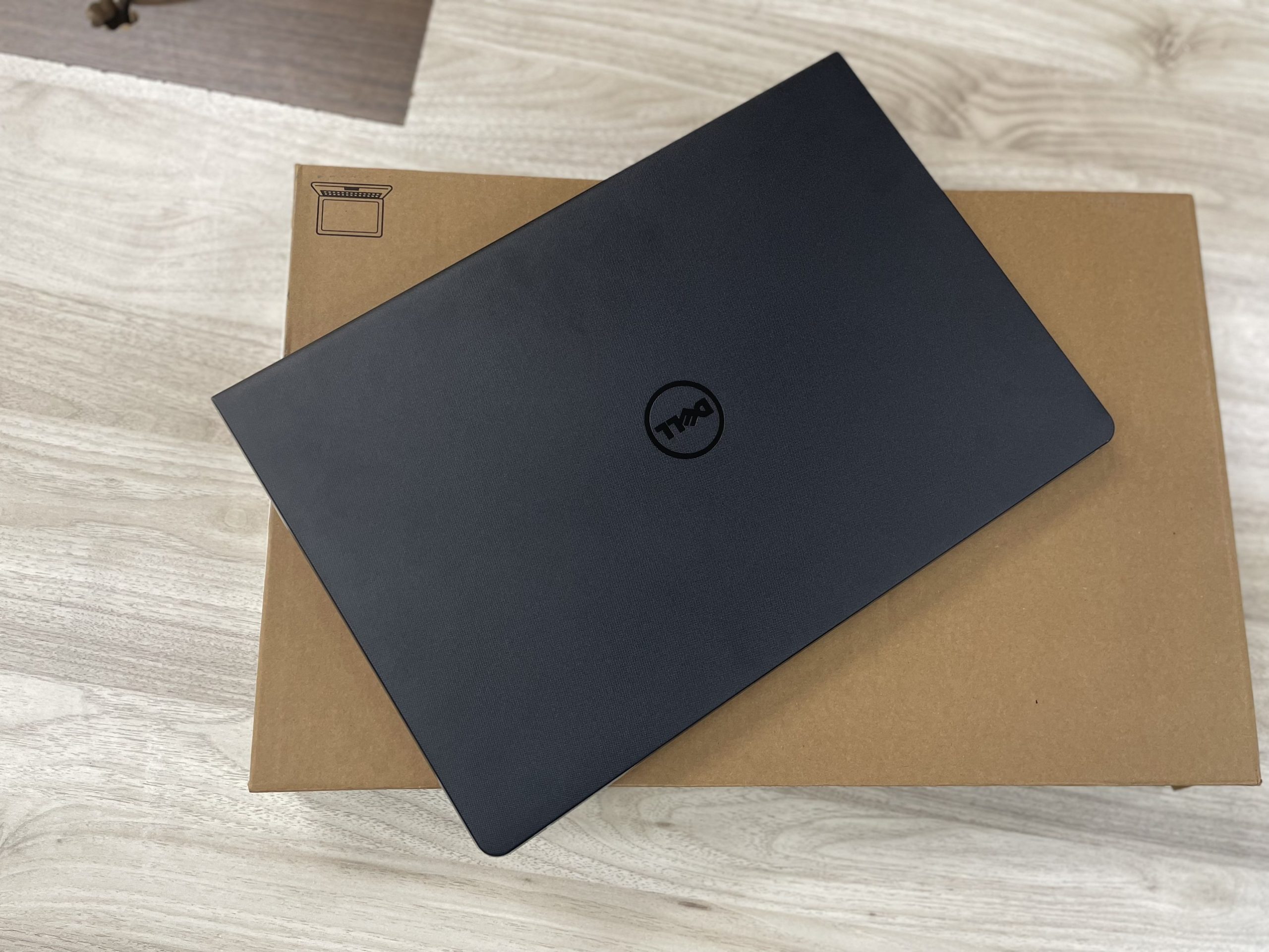 LAPTOP DELL INSPIRON 3565 MỚI 100%