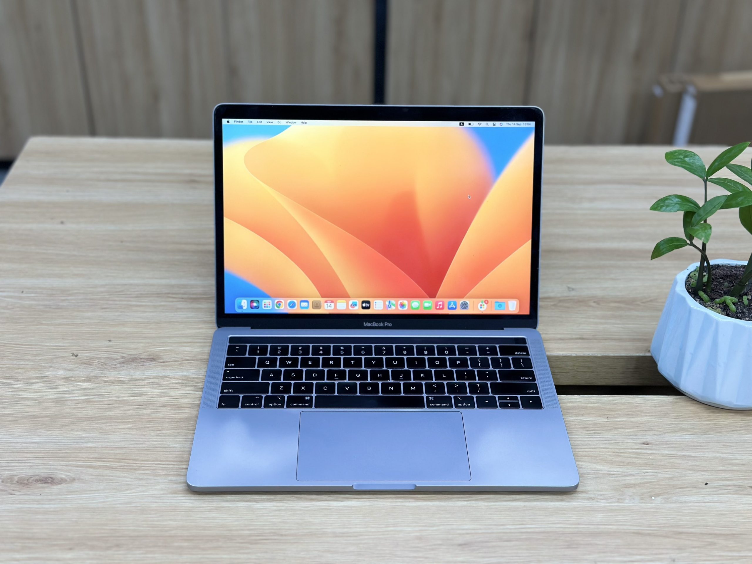 MACBOOK PRO 2019 TOUCH BAR I5