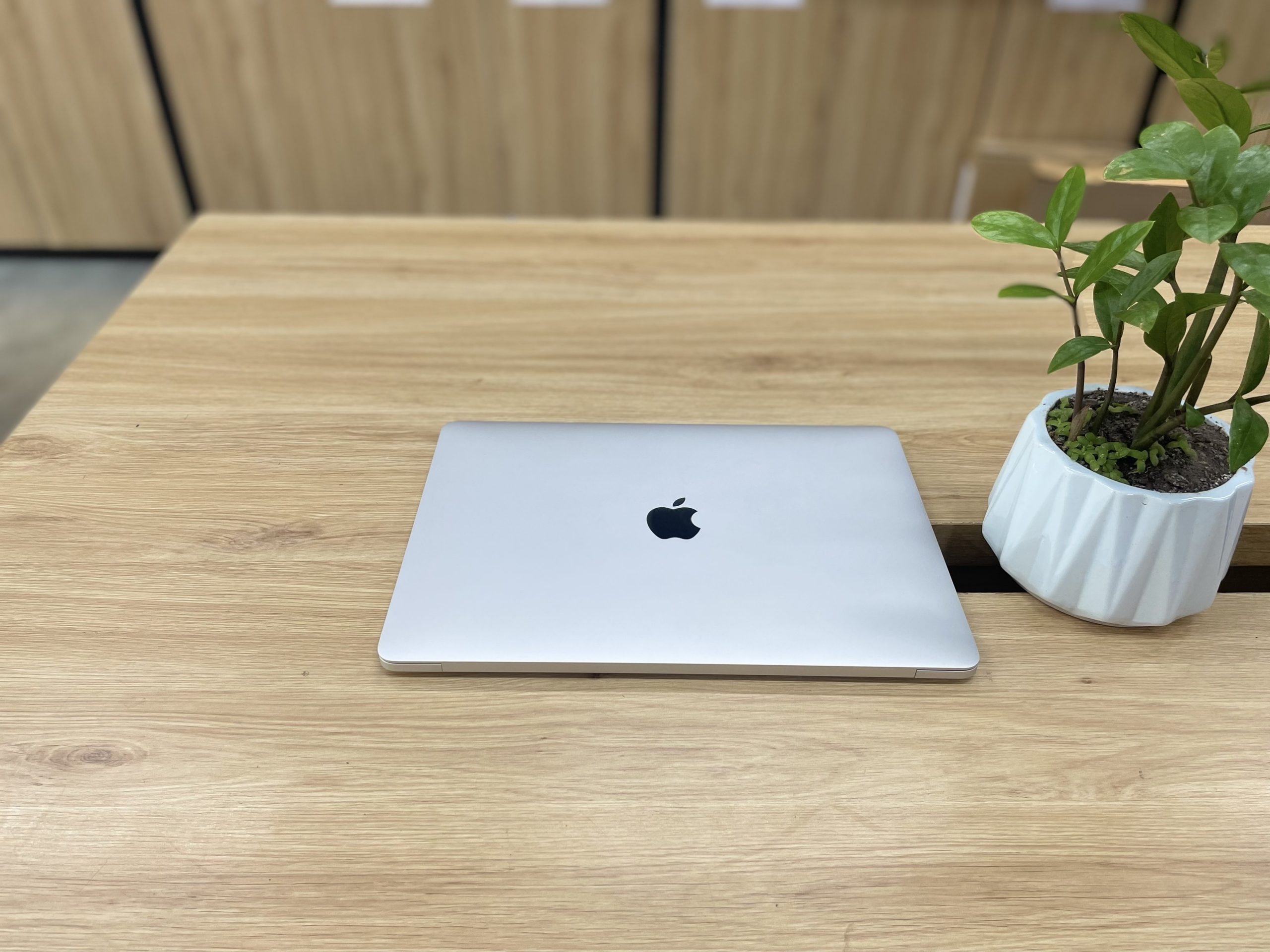 MACBOOK PRO 2019 TOUCH BAR I5